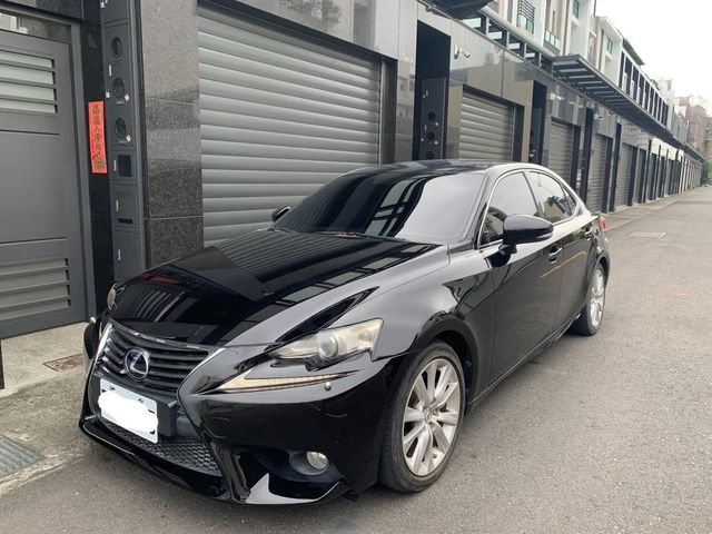 LEXUS凌志 IS 300H  第1張相片
