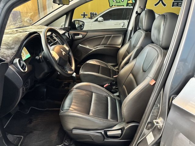 MITSUBISHI三菱 COLT PLUS  第5張相片