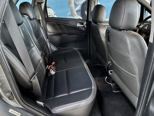 MITSUBISHI三菱 COLT PLUS  第12張相片