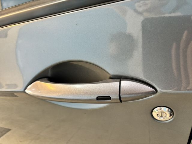 MITSUBISHI三菱 COLT PLUS  第18張相片