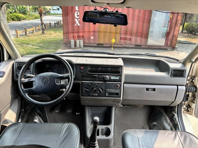 VOLKSWAGEN福斯 T4  第10張相片