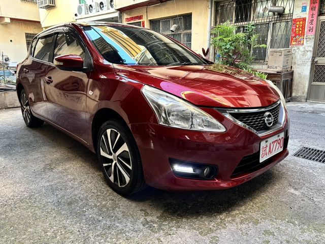 NISSAN日產 TIIDA  第3張相片
