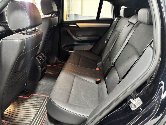 BMW寶馬 X4 XDRIVE20I  第5張相片