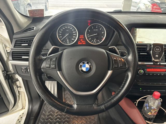BMW寶馬 X6  第11張相片