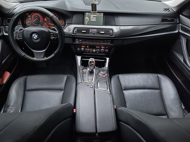 BMW寶馬 520D  第3張相片