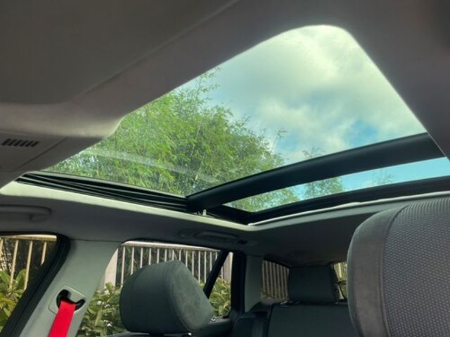 BMW寶馬 320D  第7張相片