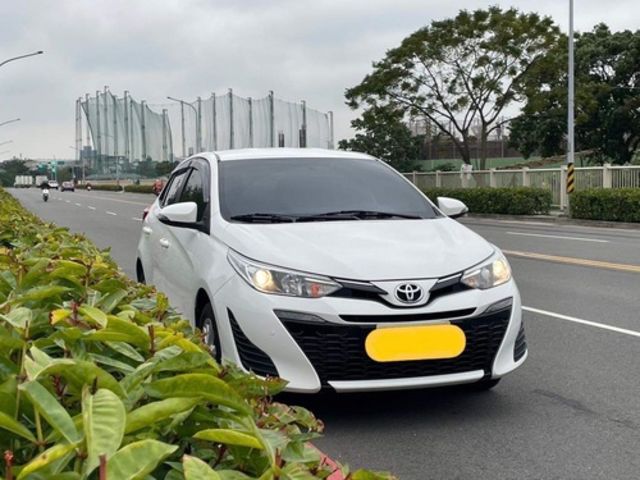 TOYOTA豐田 YARIS  第2張相片