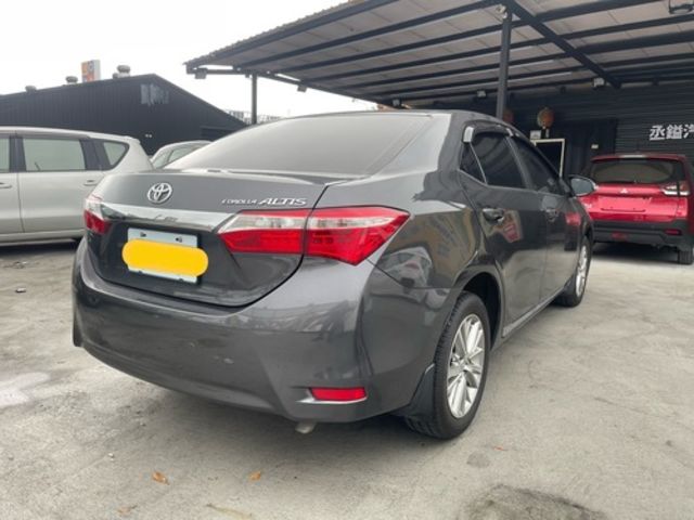 TOYOTA豐田 ALTIS  第2張相片
