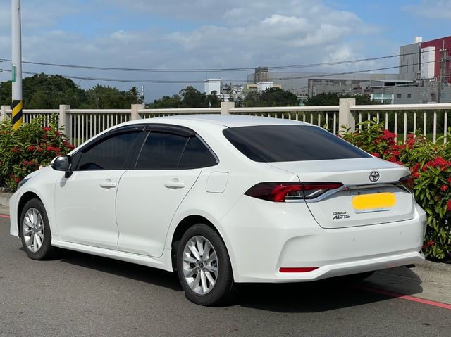TOYOTA豐田 ALTIS  第4張相片