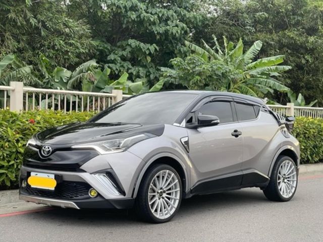 TOYOTA豐田 C-HR  第1張相片