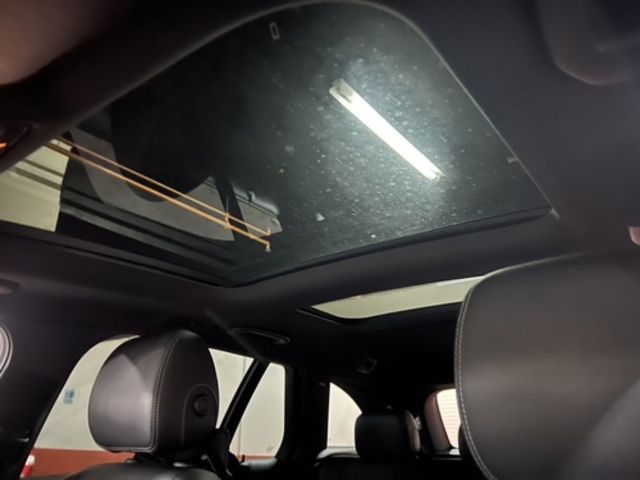 M-BENZ賓士 C300  第5張相片