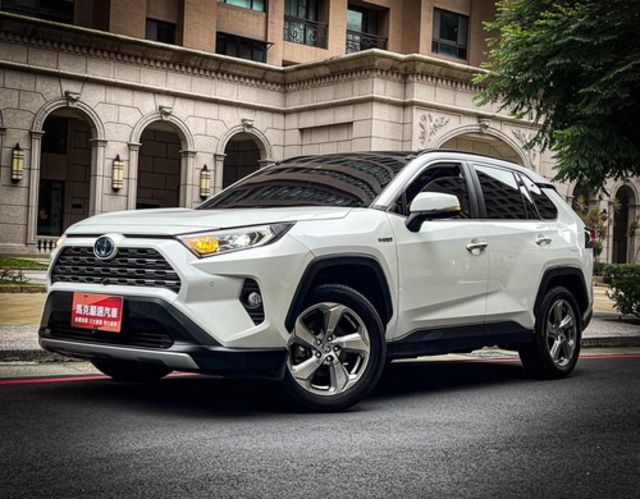 TOYOTA豐田 RAV4  第1張相片