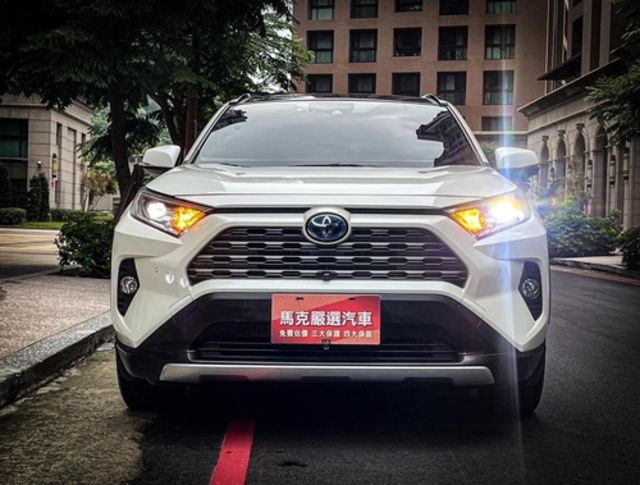 TOYOTA豐田 RAV4  第3張相片