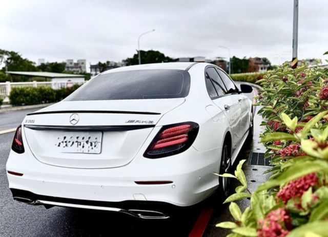 M-BENZ賓士 E300  第11張相片