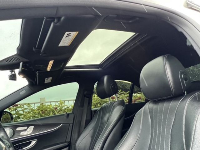 M-BENZ賓士 E300  第13張相片