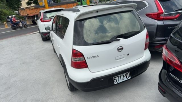 NISSAN日產 LIVINA  第2張相片