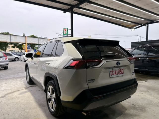 TOYOTA豐田 RAV4  第4張相片