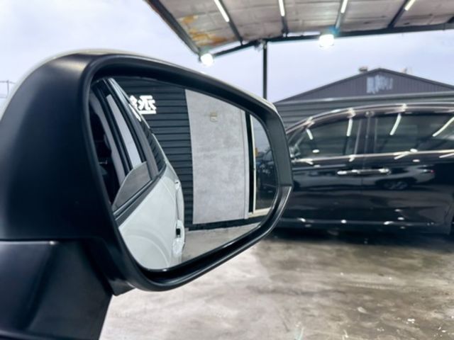 TOYOTA豐田 RAV4  第8張相片