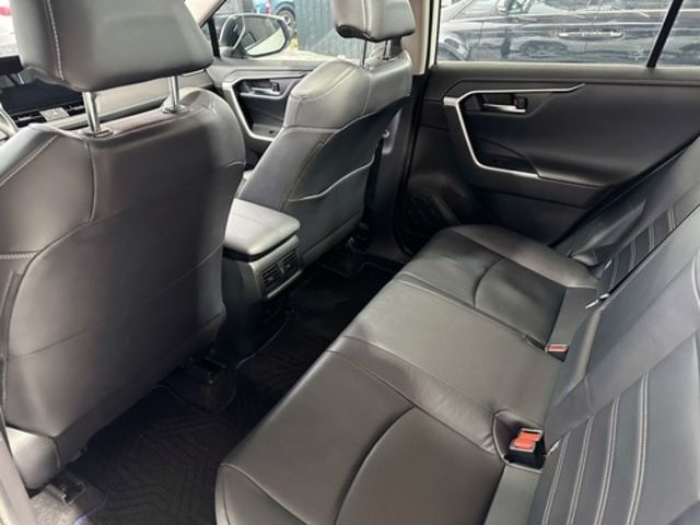 TOYOTA豐田 RAV4  第14張相片
