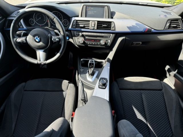 BMW寶馬 320I  第8張相片