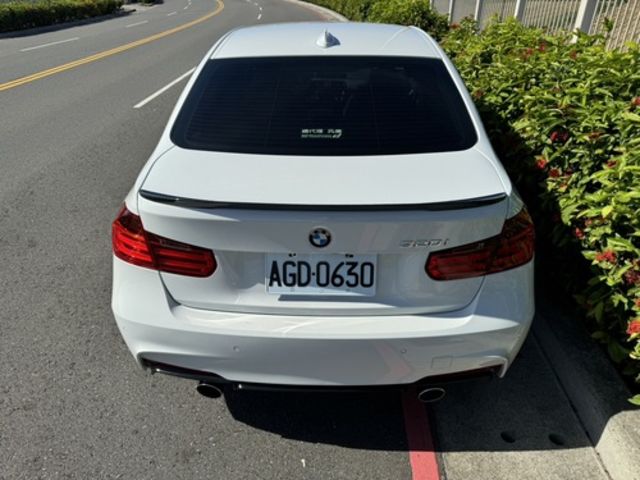 BMW寶馬 320I  第11張相片