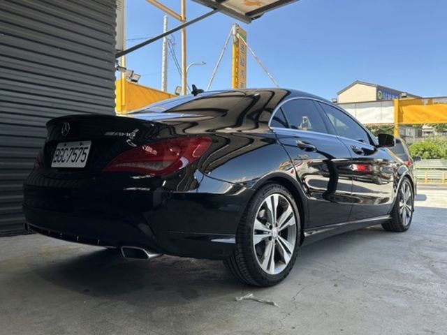 M-BENZ賓士 CLA250  第10張相片
