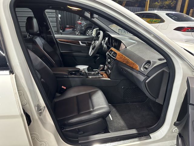 M-BENZ賓士 C250  第11張相片