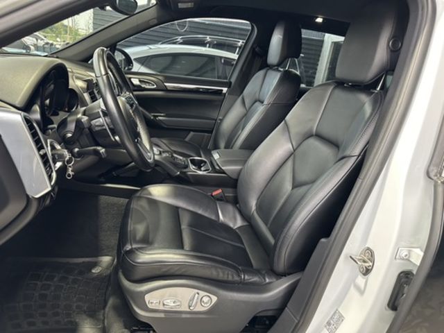PORSCHE保時捷 CAYENNE  第3張相片
