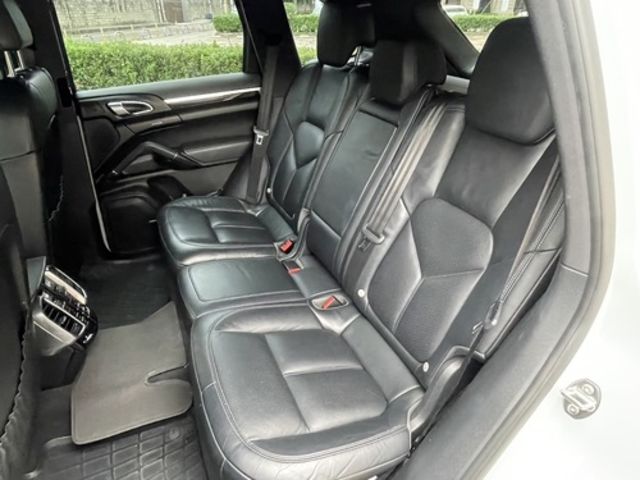 PORSCHE保時捷 CAYENNE  第11張相片