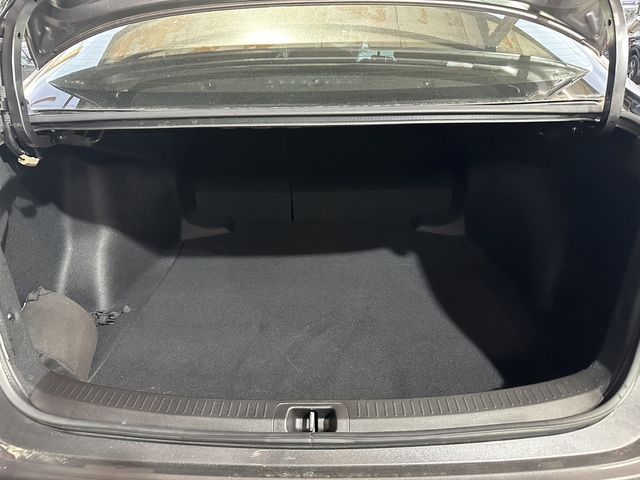 TOYOTA豐田 COROLLA ALTIS HYBRID  第10張相片