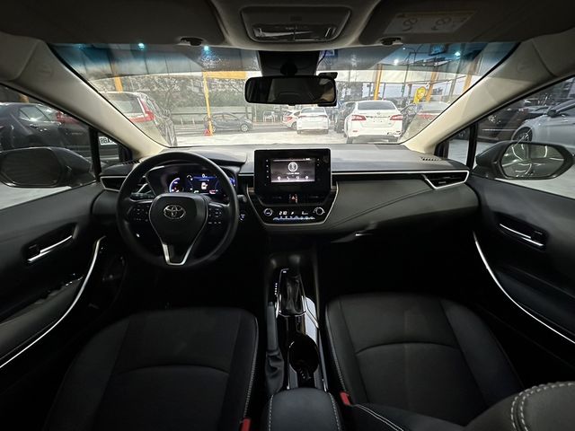 TOYOTA豐田 COROLLA ALTIS HYBRID  第13張相片