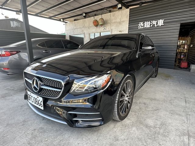 M-BENZ賓士 E300  第1張相片