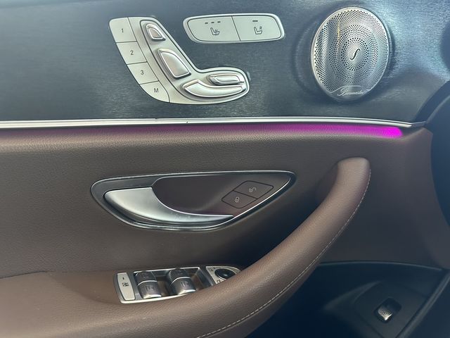 M-BENZ賓士 E300  第4張相片