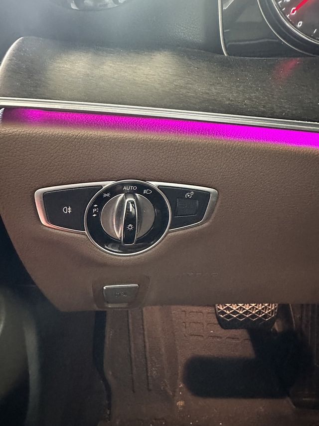 M-BENZ賓士 E300  第5張相片