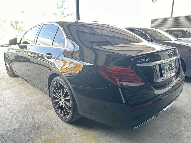 M-BENZ賓士 E300  第9張相片