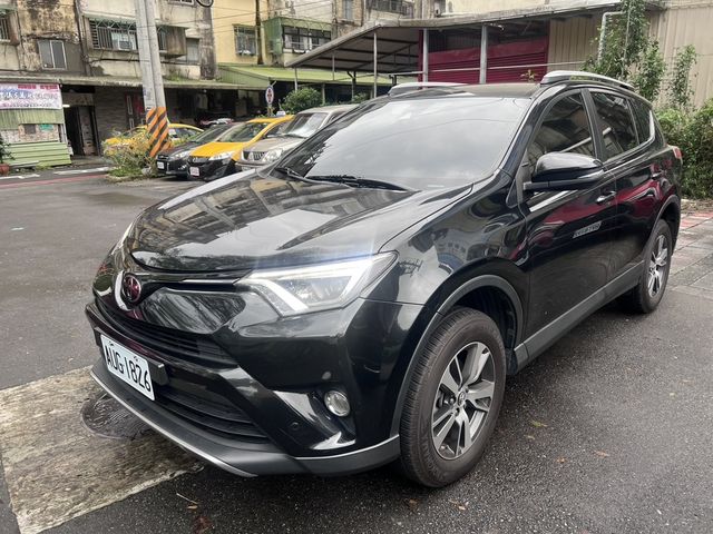 TOYOTA豐田 RAV4  第2張相片
