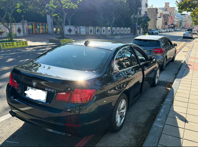 BMW寶馬 523  第7張相片