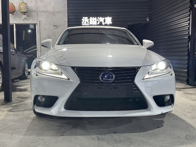 LEXUS凌志 IS 300H  第3張相片