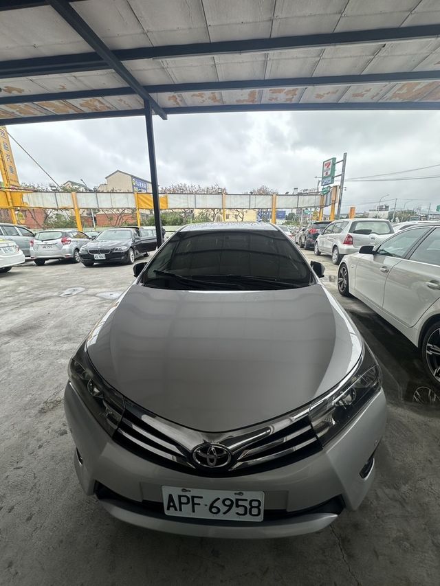 TOYOTA豐田 ALTIS  第3張相片