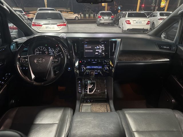 TOYOTA豐田 ALPHARD  第20張相片