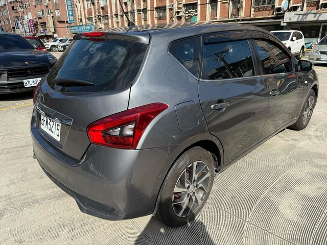 NISSAN日產 TIIDA  第5張相片