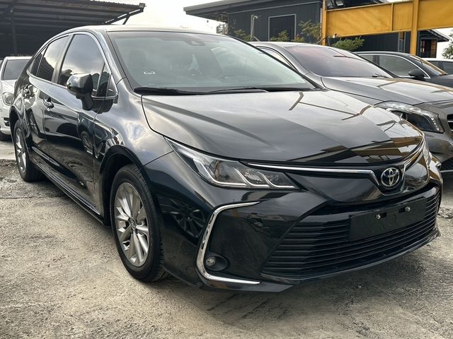 TOYOTA豐田 ALTIS  第1張相片