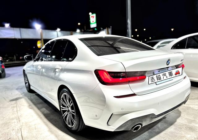 BMW寶馬 320I  第6張相片