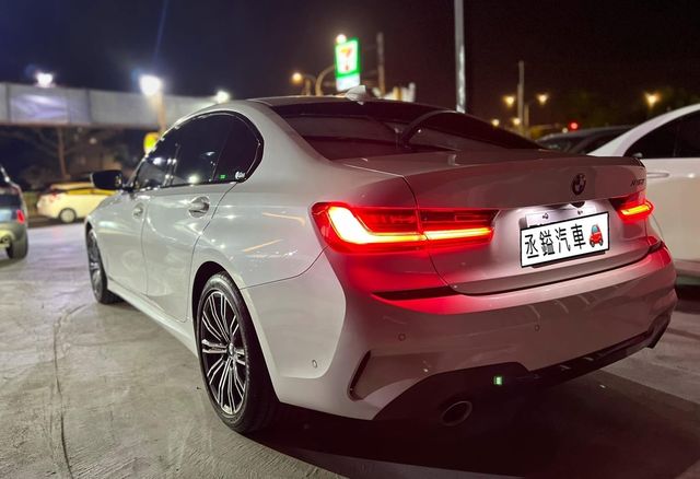 BMW寶馬 320I  第8張相片