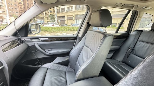 BMW寶馬 X3  第16張相片