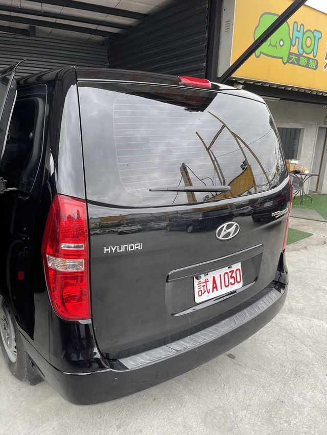 HYUNDAI現代 STAREX  第5張相片