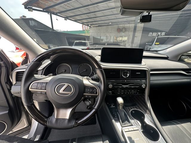 LEXUS凌志 RX300  第5張相片
