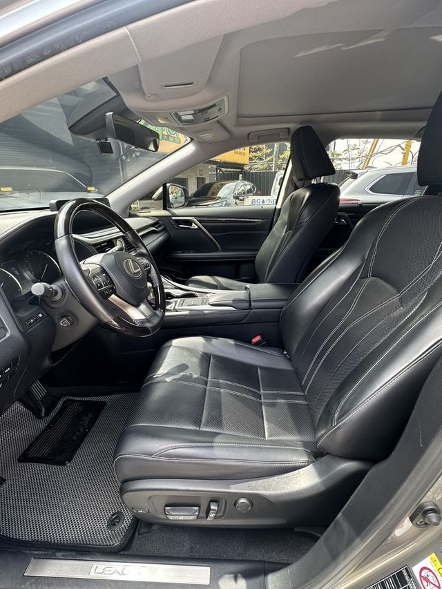 LEXUS凌志 RX300  第9張相片
