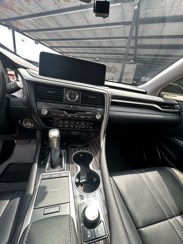 LEXUS凌志 RX300  第13張相片