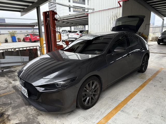 MAZDA馬自達 MAZDA 3  第3張相片